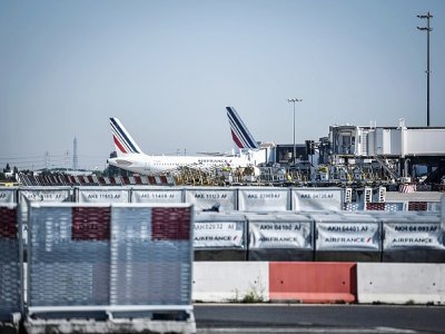 Des avions Air France sur le tarmac de l'aéroport d'Orly, le 24 juin 2020 - STEPHANE DE SAKUTIN [AFP/Archives]