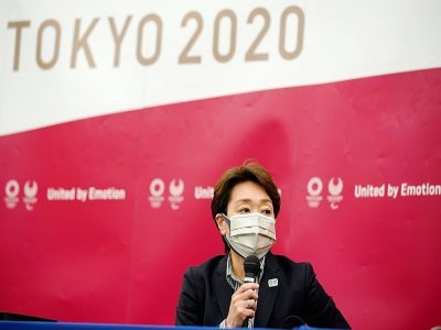 La présidente du comité d'organisation des jeux Olympiques de Tokyo, Seiko Hashimoto, lors d'une conférence de presse, le 28 avril 2021 à Tokyo - Franck ROBICHON [POOL/AFP/Archives]