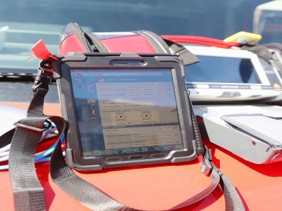 Les tablettes numériques pour les pompiers permettront une transmission plus rapide des informations pour permettre une meilleure prise en charge des victimes à l'hôpital.  - Département de Seine-Maritime