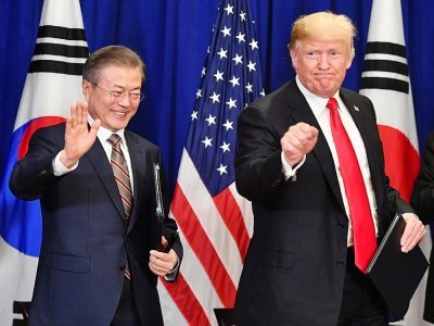 Le président américain Donald Trump et son homologue sud-coréen Moon Jae-in, à New York le 24 septembre 2018 - Nicholas Kamm [AFP/Archives]