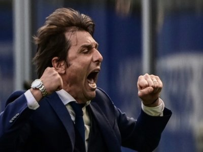 L'entraîneur de l'Inter Milan, Antonio Conte, lors d'un match de Serie A à domicile contre le Hellas Vérone, le 25 avril 2021 - MIGUEL MEDINA [AFP/Archives]