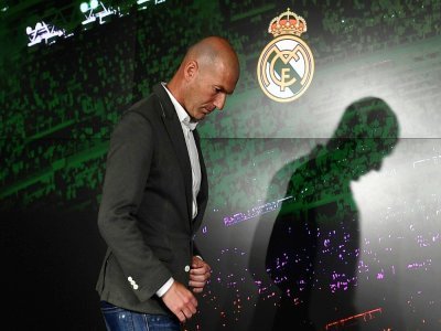 L'entraîneur français du Real Madrid, Zinédine Zidane, arrive pour une conférence de presse à l'occasion de son retour à la tête du club, le 11 mars 2019 à Madrid - PIERRE-PHILIPPE MARCOU [AFP/Archives]