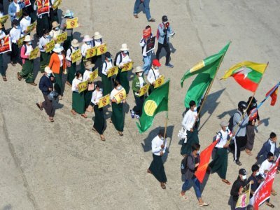 Des enseignants manifestent contre le coup d'Etat militaire en Birmanie, le 17 février 2021 à Naypyidaw - STR [AFP/Archives]