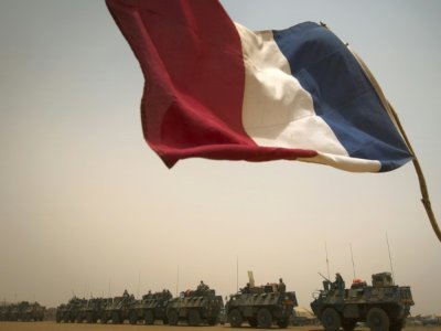 Colonne de blindés français le 6 avril 2013 près de Gao, dans le nord du Mali - Joël SAGET [AFP/Archives]