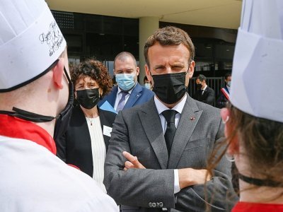 Emmanuel Macron à Tain-l'Hermitage, le 8 juin 2021 - PHILIPPE DESMAZES [POOL/AFP/Archives]