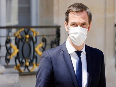 Le ministre de la Santé Olivier Véran, le 9 juin 2021 à Paris - Ludovic MARIN [AFP/Archives]