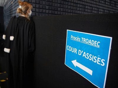 Lydie Troadec, l'ex-compagne du principal accusé dans l'affaire Troadec, a pris la parole à la barre, au premier jour du procès du quadruple meurtre de la famille qui s'est ouvert le 22 juin 2021 devant la cour d'assises de Loire-Atlantique à Nantes - LOIC VENANCE [AFP]