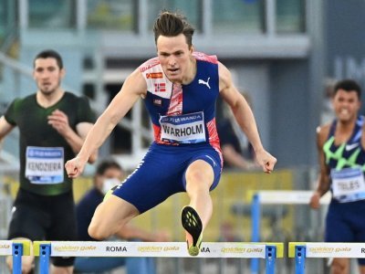 Le Norvégien Karsten Warholm, vainqueur du 400 m haies lors du meeting de la Ligue de Diamant, le 17 septembre 2020 au stade Olympique à Rome - Vincenzo PINTO [AFP]