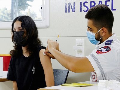 Vaccination contre le Covid-19 à Tel Aviv, le 5 juillet 2021 - JACK GUEZ [AFP]