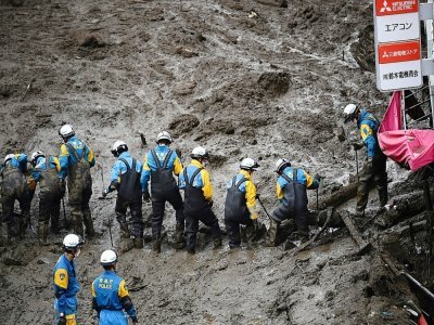 Les recherches de survivants se poursuivent le 5 juillet 2021 après une coulée de boue meurtrière à Atami au Japon - CHARLY TRIBALLEAU [AFP]