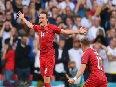 L'attaquant danois Mikkel Damsgaard célèbre son but contre l'Angleterre en demi-finale de l'Euro le 7 juillet 2021 - Laurence Griffiths [POOL/AFP]
