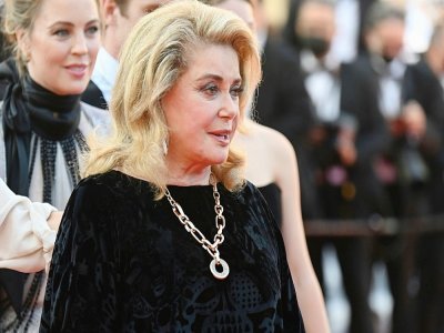 Catherine Deneuve à Cannes le 10 juillet 2021 - CHRISTOPHE SIMON [AFP]