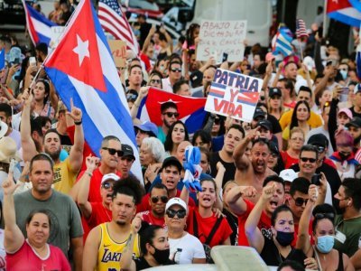 Manifestation de soutien au peuple cubain à Miami le 11 juillet 2021 - Eva Marie UZCATEGUI [AFP]