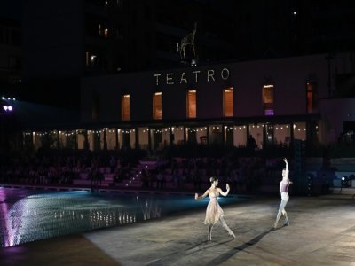 Des danseurs du ballet de la Scala aux Bagni Misteriosi à Milan, le 12 juillet 2021 - MARCO BERTORELLO [AFP]