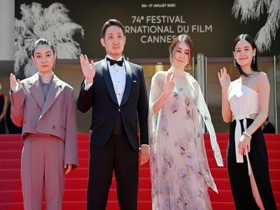 De gauche à droite: Toko Miura, Ryusuke Hamaguchi, Reika Kirishima et Sonia Yuan à Cannes le 11 juillet 2021 - John MACDOUGALL [AFP/Archives]