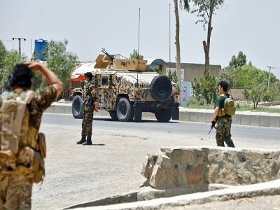 Des membres des forces de sécurité afghanes à Kandahar lors de combats contre les talibans, le 9 juillet 2021 - JAVED TANVEER [AFP/Archives]