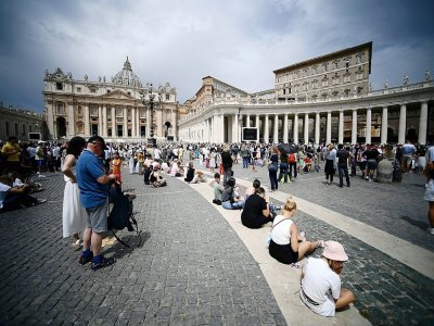 Sur la place Saint-Pierre, au Vatican, le 25 juillet 2021 - Filippo MONTEFORTE [AFP]