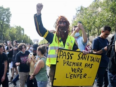 Manifestation contre le pass sanitaire à Paris le 24 juillet 2021 - Alain JOCARD [AFP]