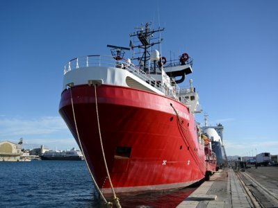 L'Ocean Viking de l'ONG SOS Méditerranée dans le port de Marseille, le 29 décembre 2020 - NICOLAS TUCAT [AFP/Archives]
