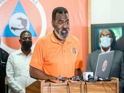 Jerry Chandler, directeur de la protection civile en Haïti, lors d'une conférence de presse à Port-au-Prince, le 14 août 2021 - Reginald LOUISSAINT JR [AFP]