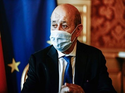 Le ministre des Affaires étrangères Jean-Yves Le Drian le 26 juillet 2021 à Paris - Sameer Al-DOUMY [AFP/Archives]