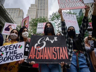Des manifestants alertent sur la situation de l'Afghanistan à New York, le 28 août 2021 - Ed JONES [AFP]