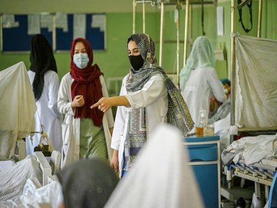 Des infirmières afghanes à l'hôpital Wazir Akbar Khan, le 1er septembre 2021 à Kaboul - Aamir QURESHI [AFP]