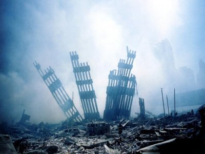 Les ruines des tours jumelles du World Trade Center après les attaques terroristes, le 11 septembre 2001 - Alexandre FUCHS [AFP/Archives]