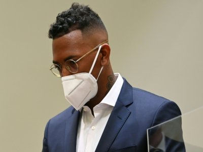 Jerome Boateng dans le box des accusés lors de son procès pour violences conjugales devant le tribunal de Munich, le 9 septembre 2021 - CHRISTOF STACHE [AFP]