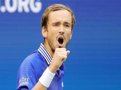 La joie du Russe Daniil Medvedev, vainqueur (6-4, 7-5, 6-2) du Canadien Félix Auger-Aliassime, en demi-finale de l'US Open, le 10 septembre 2021 à  à New York - Kena Betancur [AFP]