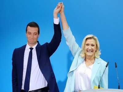 Jordan Bardella et Marine Le Pen lors de l'Université du RN, le 12 septembre 2021 à Fréjus - Valery HACHE [AFP]