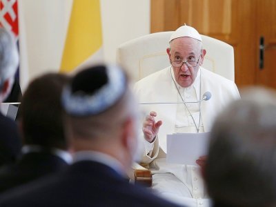 Le pape François lors d'une rencontre avec des évêques, le 12 septembre 2021 à Bratislava, en Slovaquie - REMO CASILLI [POOL/AFP]