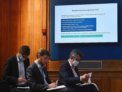 Présentation devant la presse des dernières mesures contre le Covid-19 le 14 septembre 2021 à Londres - JUSTIN TALLIS [POOL/AFP]