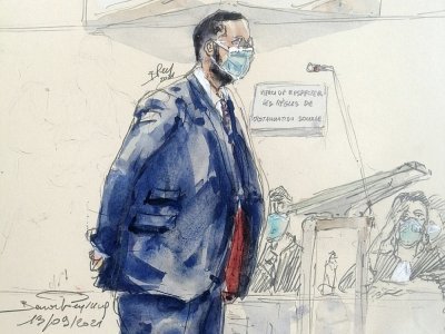 Croquis d'audience d'Alexandre Benaalla lors e son procès, le 13 septembre 2021 à Parisd - Benoit PEYRUCQ [AFP]