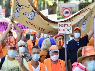 Manifestation pour la chasse à la glu à Prades le 12 septembre 2020 - RAYMOND ROIG [AFP/Archives]