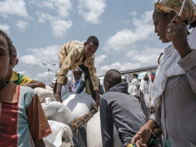 Une distribution de nourriture à Baker, dans la région du Tigré en Ethiopie, le 11 juillet 2021 - EDUARDO SOTERAS [AFP]