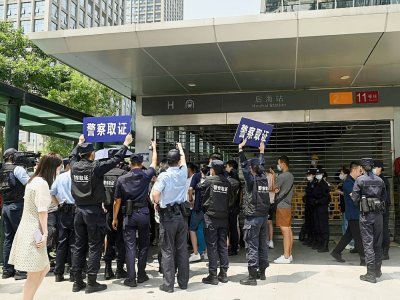 Manifestation devant le siège d'Evergrande, le 16 septembre 2021 à Shenzhen, dans le sud de la Chine - Noel Celis [AFP/Archives]