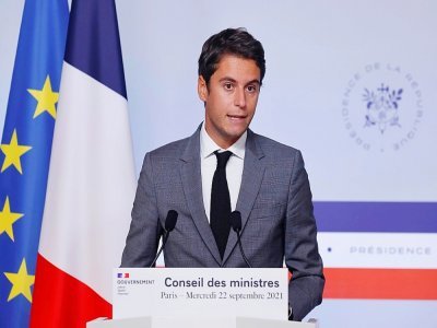 Le porte-parole du gouvernement français, Gabriel Attal, le 22 septembre 2021 à Paris - Thomas SAMSON [AFP/Archives]