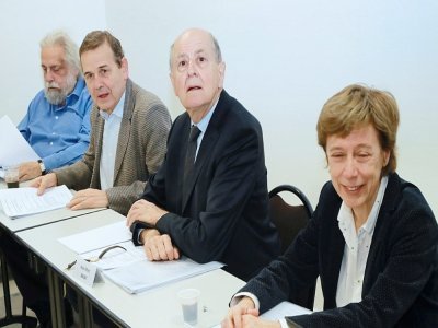 Première séance de la Ciase, avec de gauche à droite: Jean-Pierre Winter, Antoine Garapon, Jean-Marc Sauvé et Sylvette Toche, le 8 févrer 2018 à Paris - JACQUES DEMARTHON [AFP/Archives]