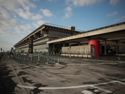 L'aéroport de l'île espagnole de La Palma, fermé en raison de la pluie de cendres crachée par le volcan Cumbre Vieja, le 7 octobre 2021 - JORGE GUERRERO [AFP]