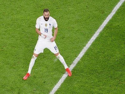 Karim Benzema vient de réduire le score pour l'équipe de France  contre la Belgique en Ligue des Nations à Turin, le 7 octobre 2021 - MASSIMO RANA [POOL/AFP]