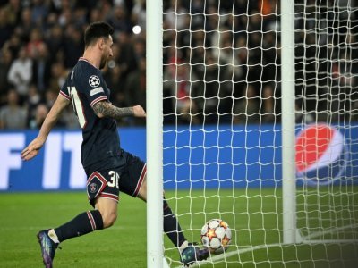 Lionel Messi inscrit le but de l'égalisation pour Paris face au RB Leipzig, au Parc des Princes, le 19 octobre 2021 - Anne-Christine POUJOULAT [AFP]