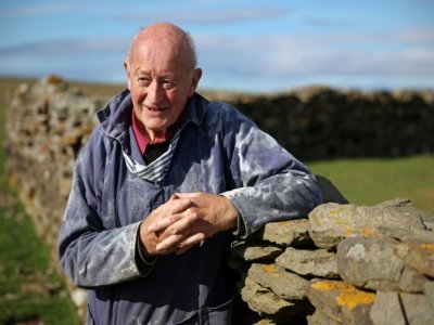 Scott Sinclair, agriculteur retraité, sur l'île de North Ronaldsey, au large de l'Ecosse, le 7 septembre 2021 - Adrian DENNIS [AFP]