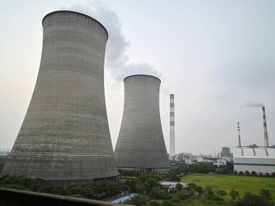 La centrale électrique au charbon de Wujing, à Shangaï, le 28 septembre 2021 - Hector RETAMAL [AFP/Archives]