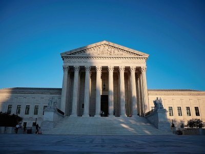 La Cour suprême des Etats-Unis compte neuf magistrats, nommés à vie, dont six ont été désignés par un président républicain - Anna Moneymaker [GETTY IMAGES NORTH AMERICA/AFP/Archives]