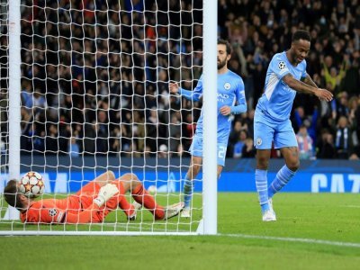 La joie du milieu de terrain de Manchester City, Raheem Sterling, après avoir marqué le 3e but à domicile face à Bruges, lors de la 4e journée de la Ligue des Champions, le 3 novembre 2021 - Lindsey Parnaby [AFP]
