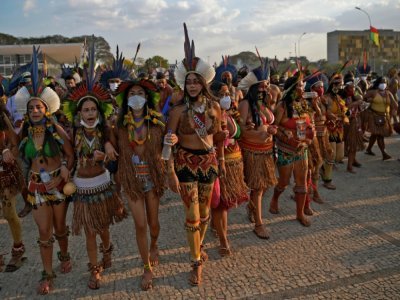Manifestation de femmes indigènes le 26 août 2021 devant la Cour suprême à Brasilia - CARL DE SOUZA [AFP/Archives]