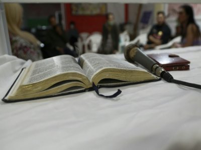 Des fidèles de la première Eglise trans du Brésil le 25 octobre 2021 à Sao Paulo - Miguel SCHINCARIOL [AFP]