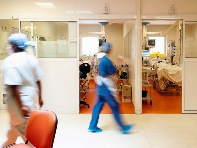 Chambres de patients atteint de Covid-19, au service de soins intensifs du Centre hospitalier universitaire de Pointe-a-Pitre, en Guadeloupe, le 3 septembre 2021 - Carla BERNHARDT [AFP/Archives]