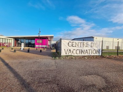 Le centre de vaccination est actuellement prévu pour être ouvert jusqu'au dimanche 2 janvier 2022 au Parc Expo de Rouen.